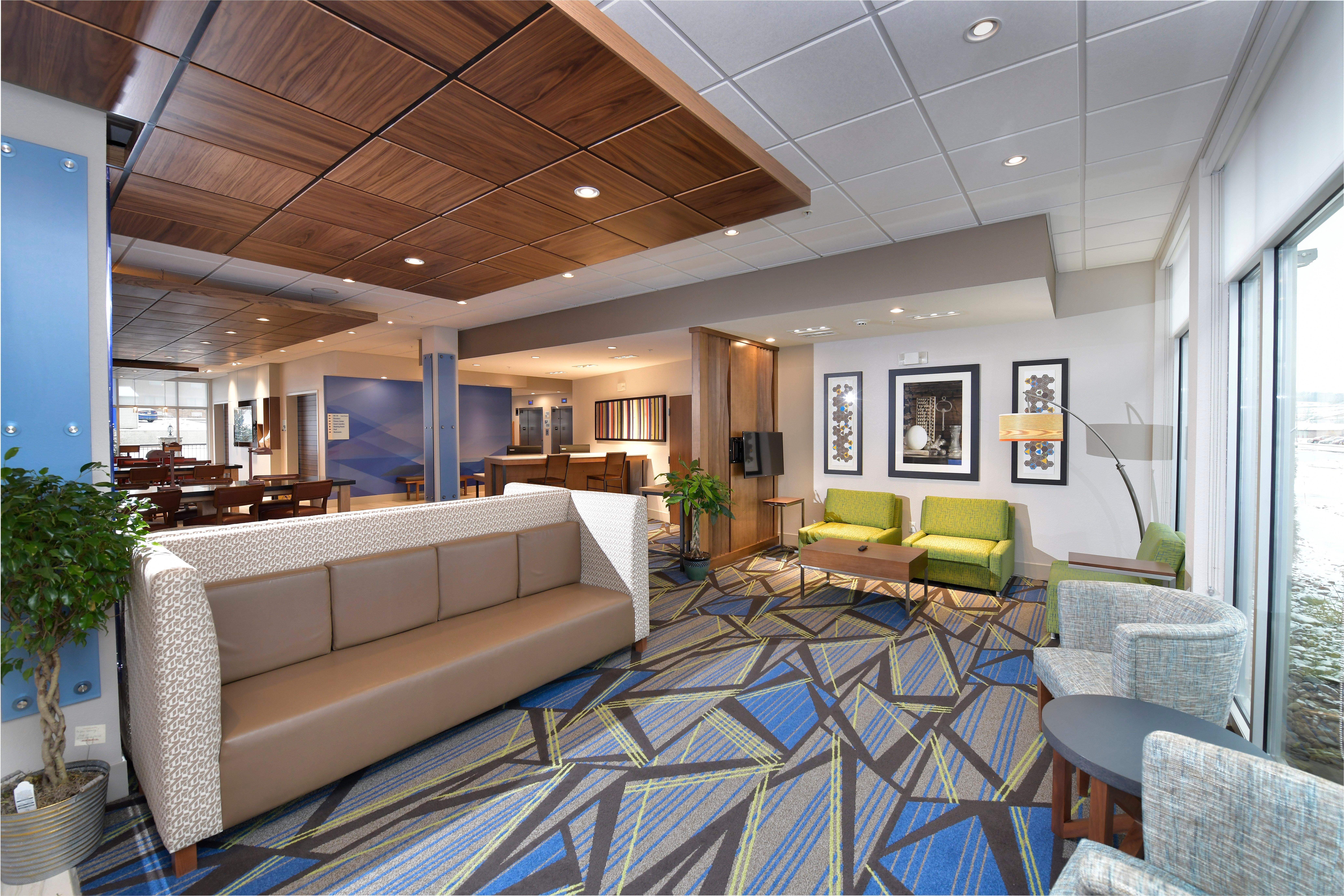 Holiday Inn Express & Suites - Millersburg By Ihg Esterno foto